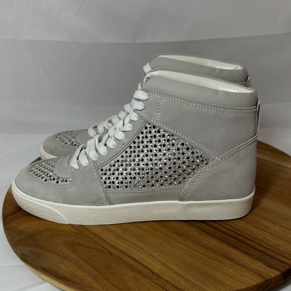 Gianni Bini Evie Perforated Rhinestone High Top Sneaker Leather/Suede size 10 - Picture 4 of 9
